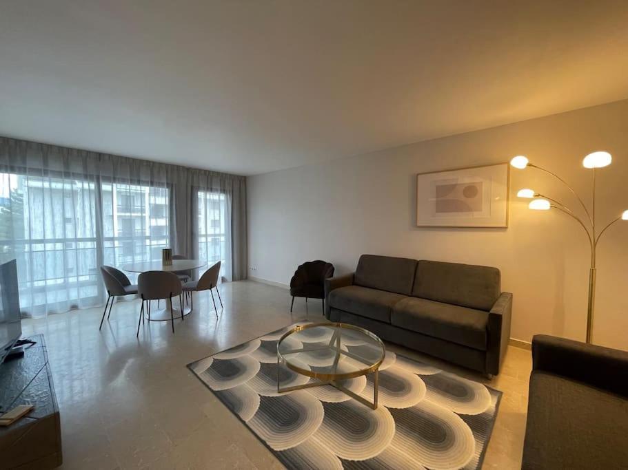 Apartamento Le Mont-Veyrier, Parking Et Vue Annecy Exterior foto