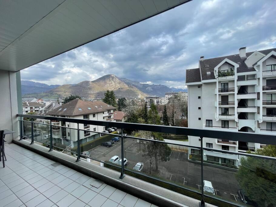 Apartamento Le Mont-Veyrier, Parking Et Vue Annecy Exterior foto