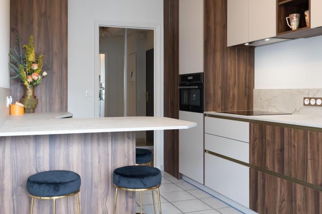 Apartamento Le Mont-Veyrier, Parking Et Vue Annecy Exterior foto